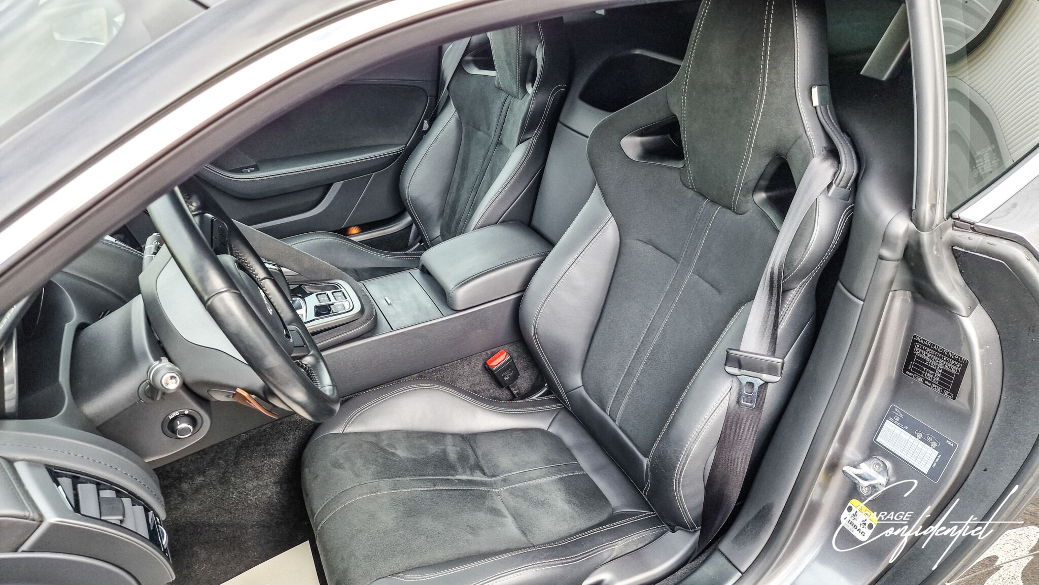 jaguar_f-type_v6_s_grise_9