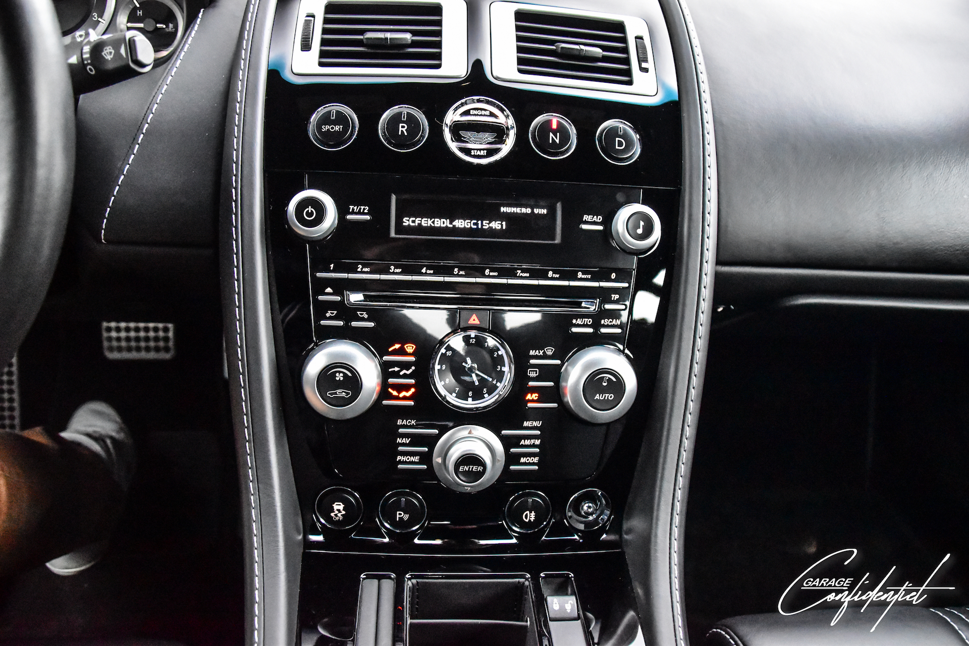 aston_martin_v8_vantage_s_black_25