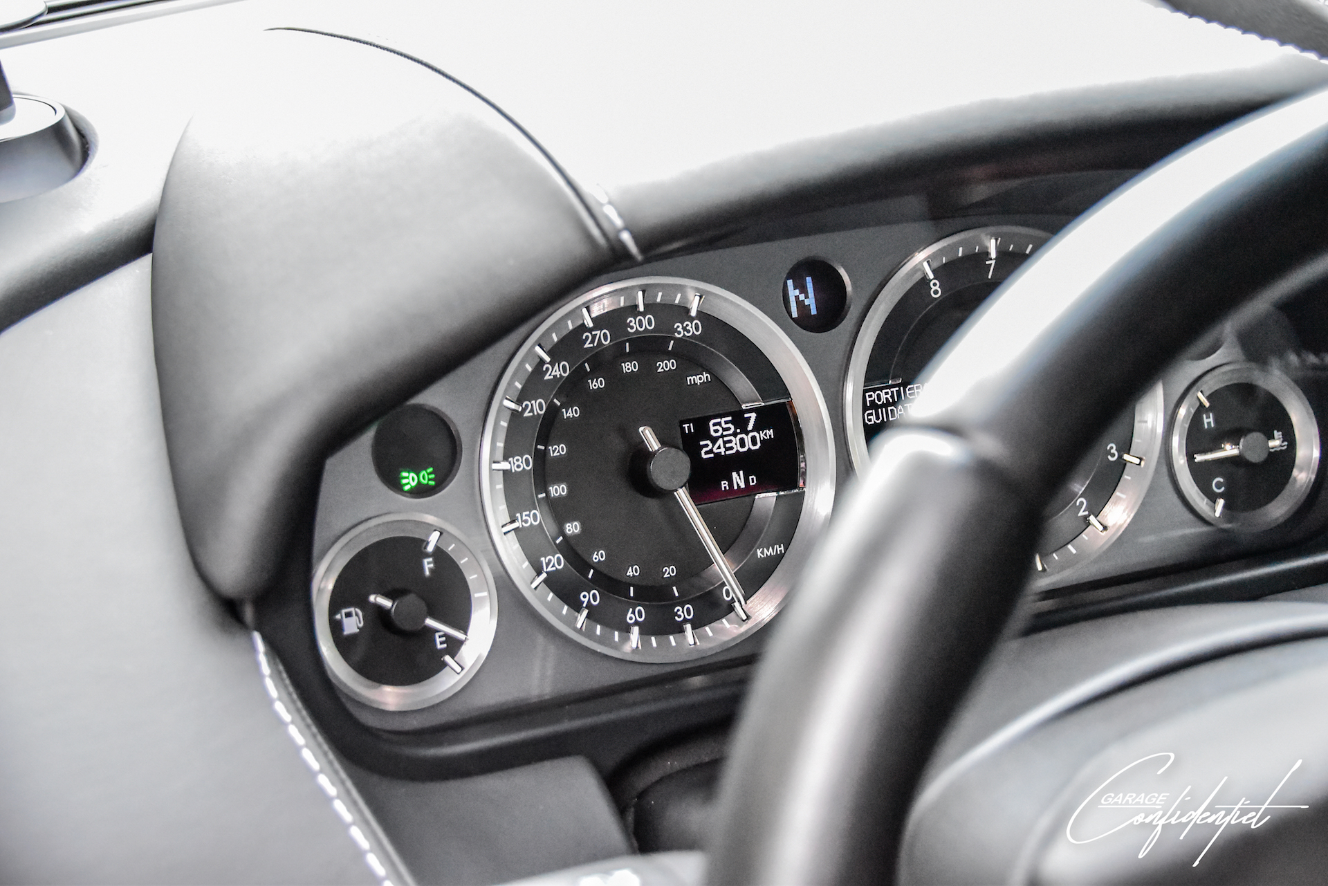 aston_martin_v8_vantage_s_black_28