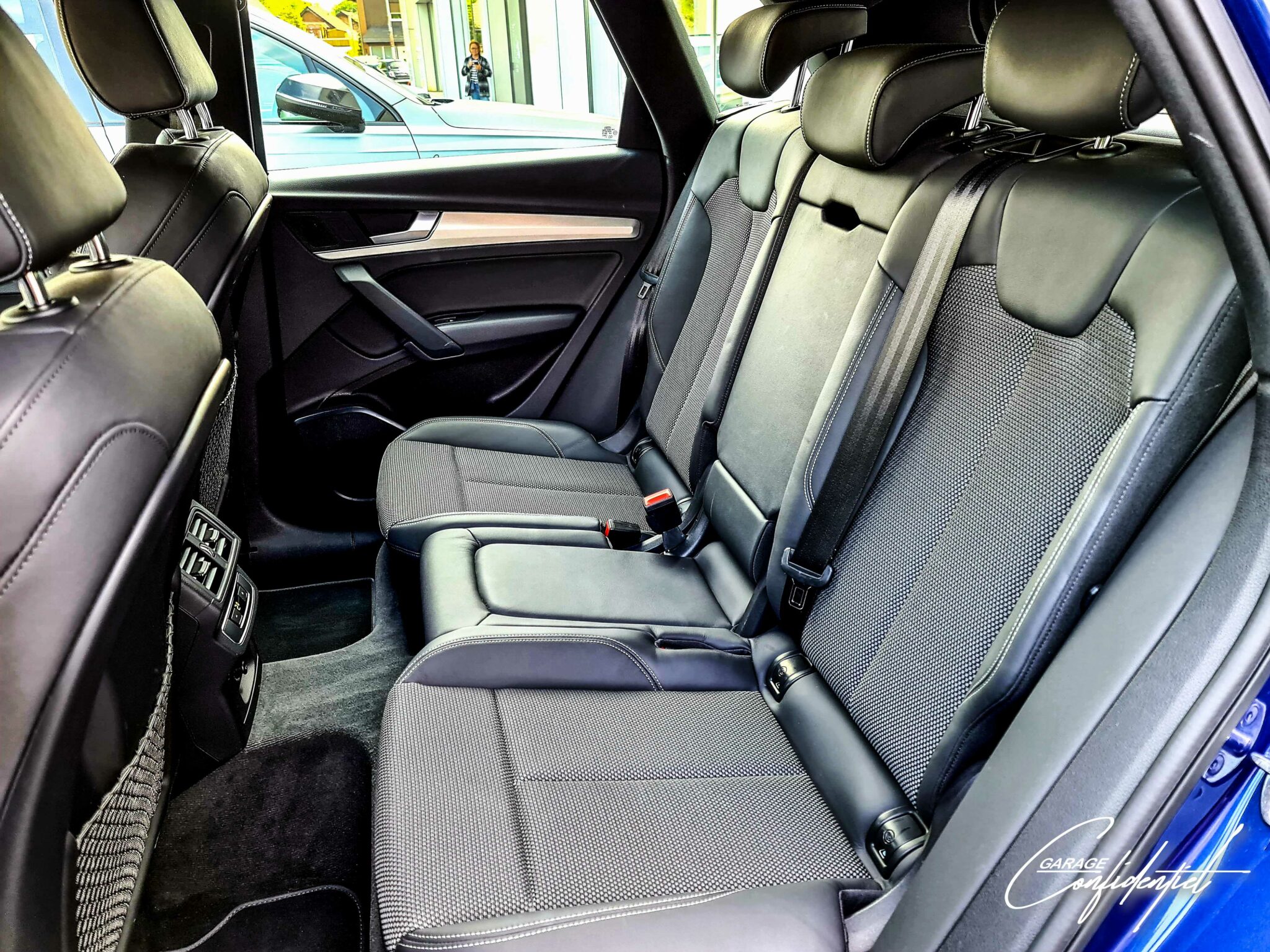 audi_q5_quattro_s_line_55_tfsi_e_hybride_2020_bleu_9