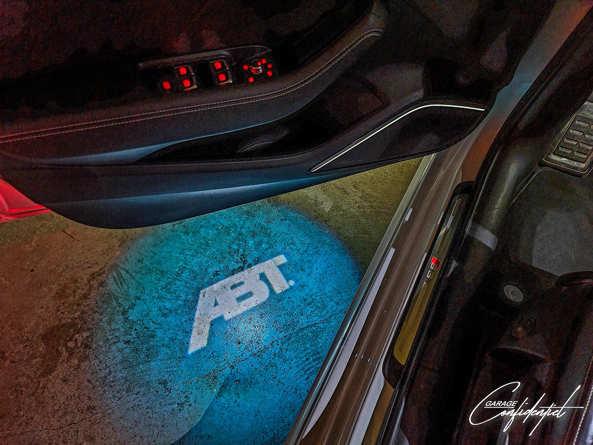 audi_s3_abt_2014_sportback_tfsi_300_s_tronic_blanc_38
